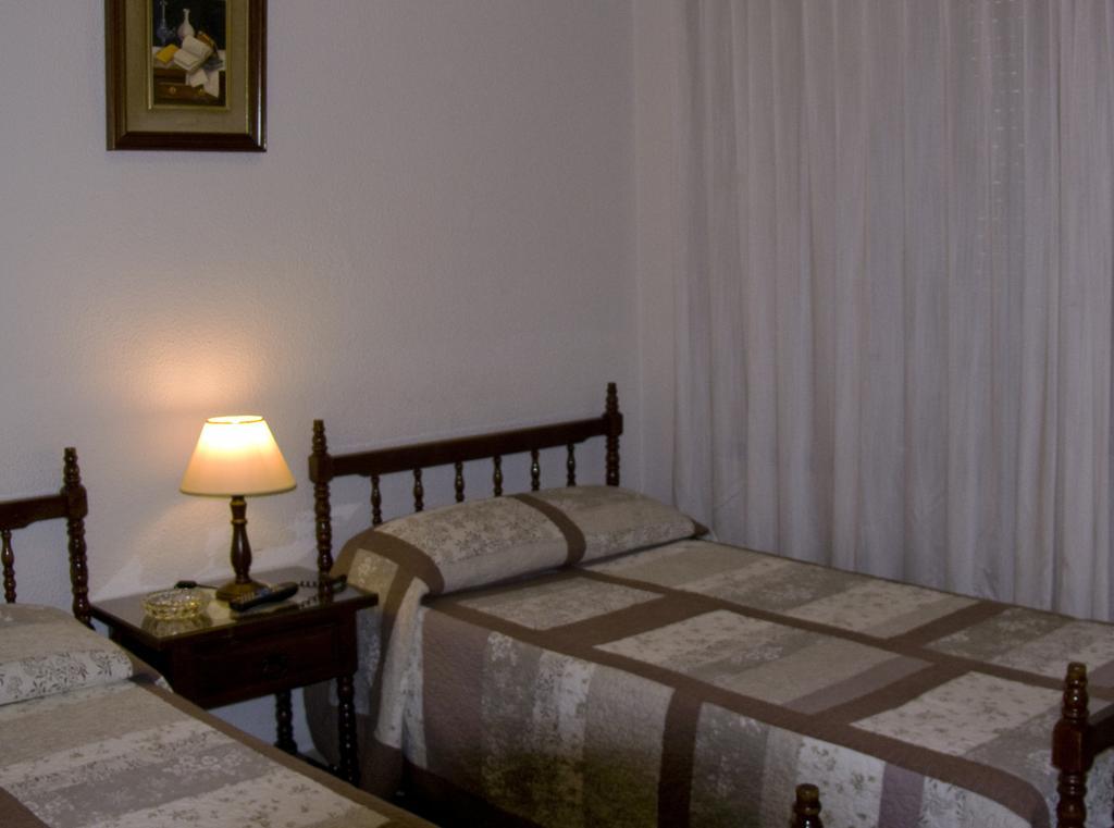 Hostal Navasfrias Salamanca Room photo